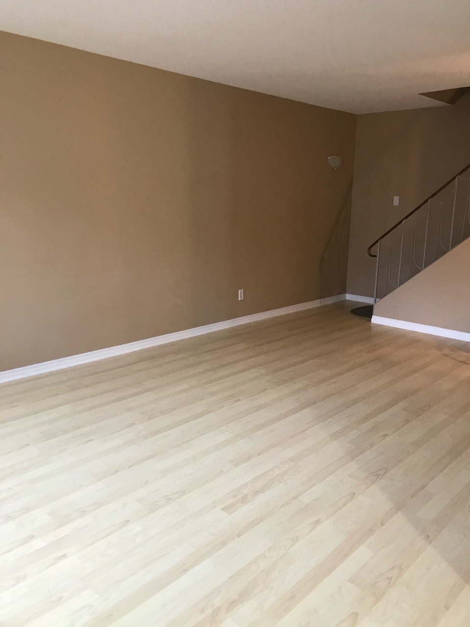 2 bedroom condo available Nov 1 3