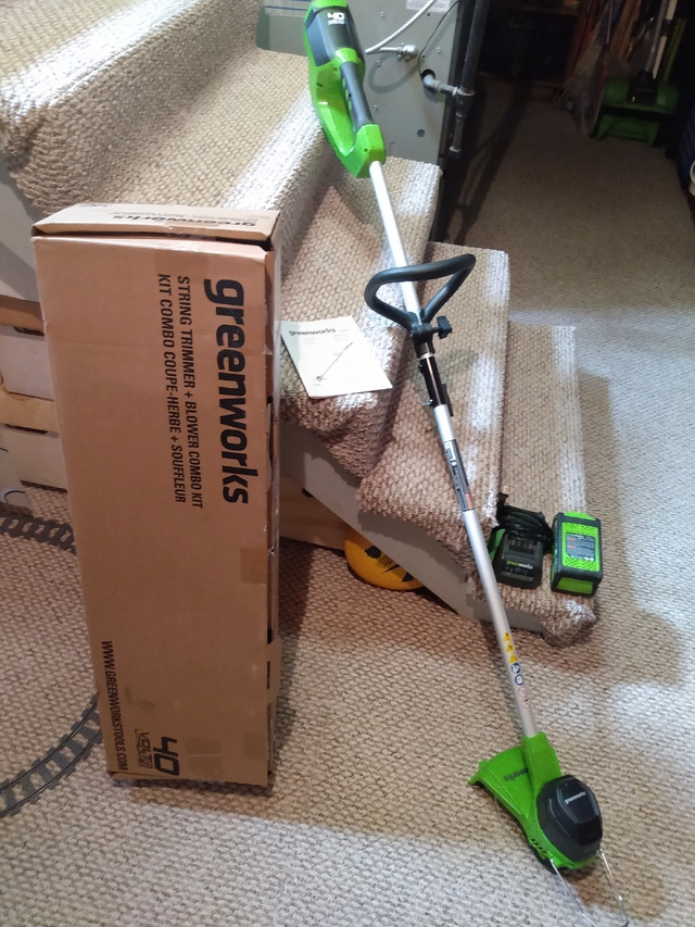 Greenworks lithium-ion string trimmer  in Outdoor Tools & Storage in Edmonton