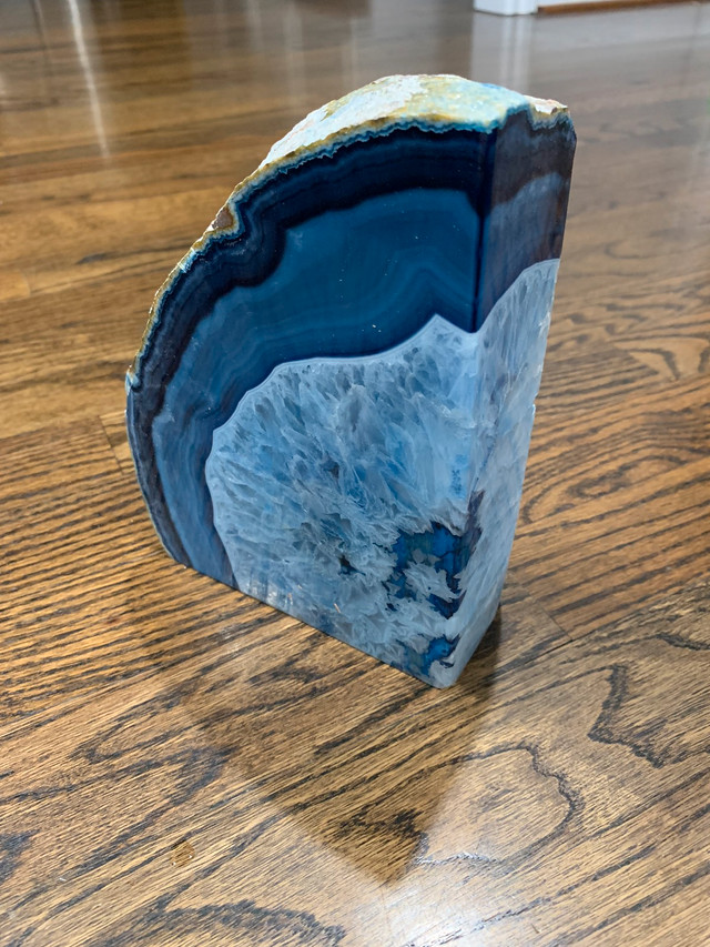 New Blue Crystal Geode Book Ends in Arts & Collectibles in City of Toronto - Image 4