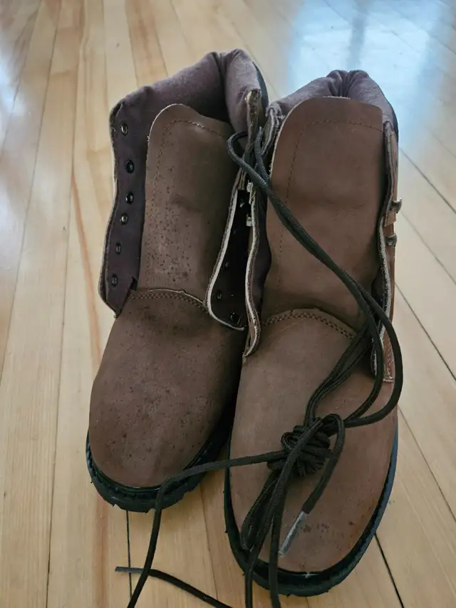 Bottes d'hiver Neuve ___  Homme Grandeur 10 in Men's Shoes in Longueuil / South Shore - Image 3