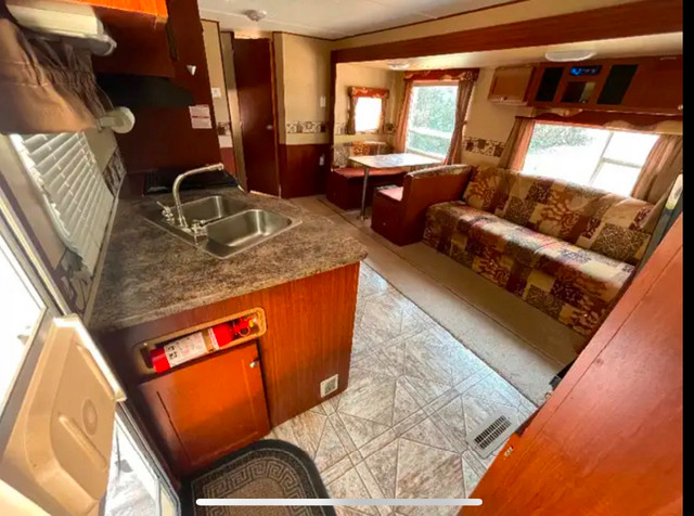 2010 Cross Roads Zinger ZT26BH in Travel Trailers & Campers in Calgary - Image 4