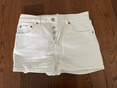 White Levi's Shorts (size 25), View more