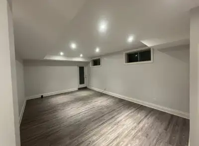 Beautiful newly finished basement for available for rent in Port Credit. The apartment is 850 square...