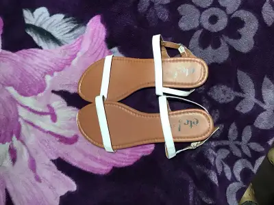 Sandales Etc., View more