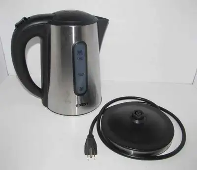 salton kettle 1.7 used. works great. make tea coffee, View more