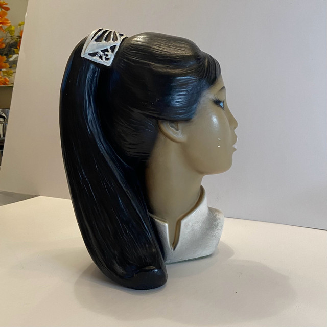 Vintage Mid-Century Chalkware Asian Woman Bust in Arts & Collectibles in Calgary - Image 3