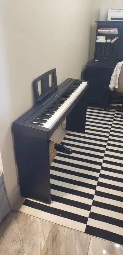 Yamaha electric piano , View more