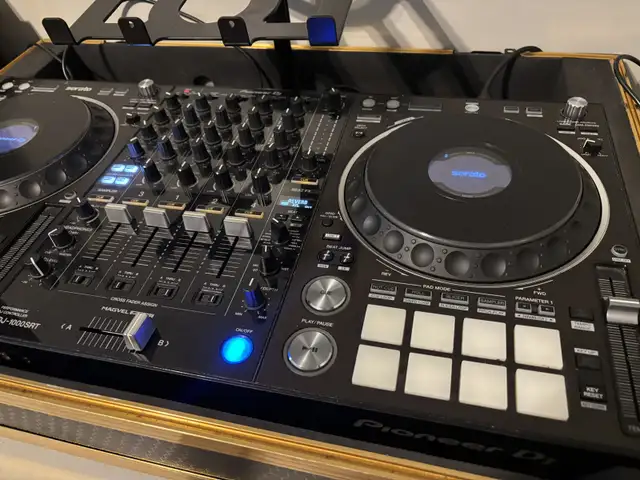 Pioneer DJ DDJ-1000SRT 4-Channel Serato DJ Controller in Performance & DJ Equipment in City of Toronto - Image 4