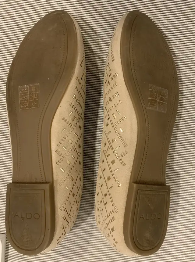 Romper Dress  Size Small & Aldo Shoes Size 8  in Women's - Dresses & Skirts in City of Toronto - Image 5