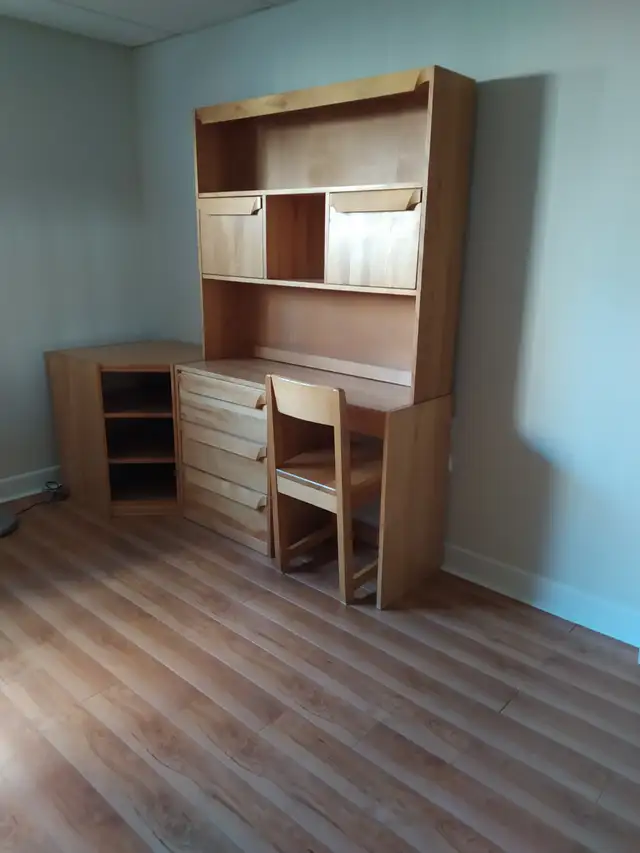 Set de chambre pour enfant ou jeune adulte in Multi-item in Laval / North Shore - Image 4