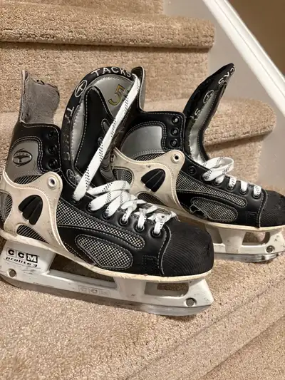 Men’s hockey skates , View more