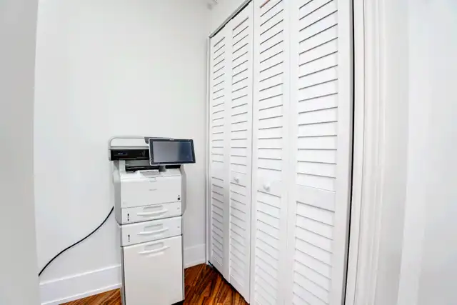 Office Unit for Rent by Owner in Commercial & Office Space for Rent in Oakville / Halton Region - Image 10