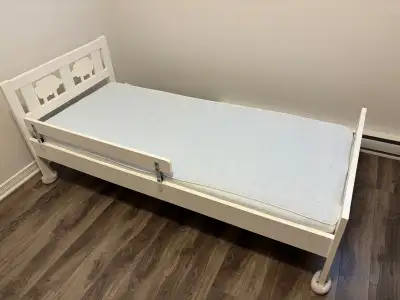 Lit pour enfant à vendre/ Bed kid for sale, View more