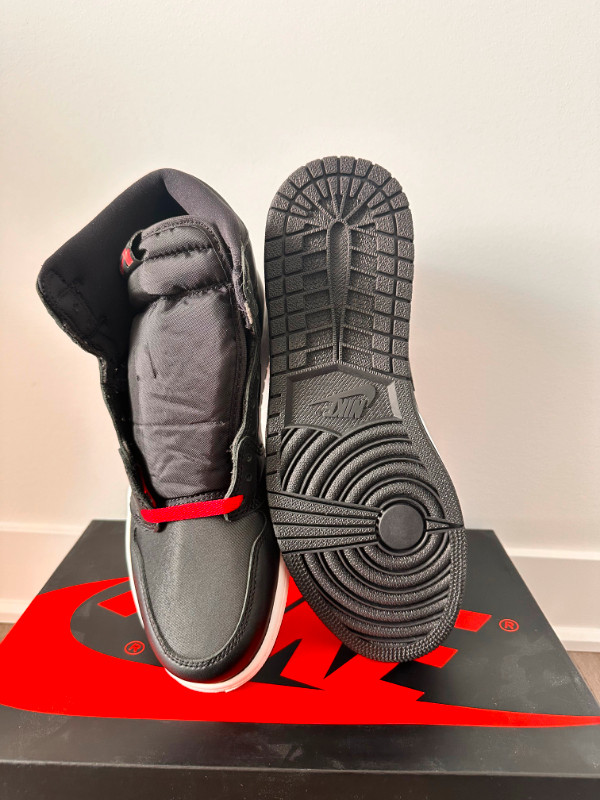 Air Jordan 1 retro high OG black gym red size us10 dans Chaussures pour hommes  à Laval/Rive Nord - Image 3