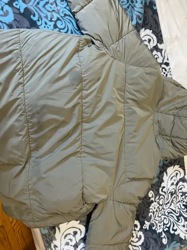 women’s winter jacket in Women's - Tops & Outerwear in Kitchener / Waterloo - Image 3