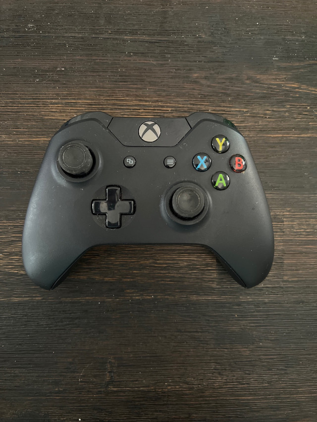 Xbox One Controller in XBOX One in Sarnia