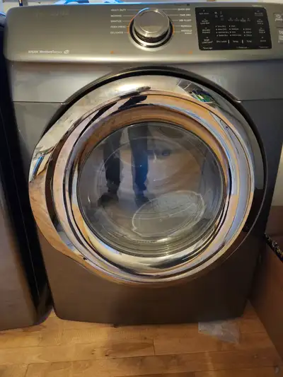 Vends laveuse et sécheuse en bon état, View more