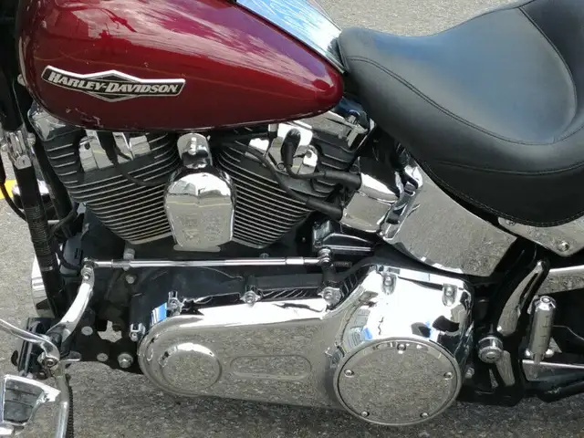 Harley-Davidson Softail Night Train 2008 in Touring in City of Montréal - Image 10