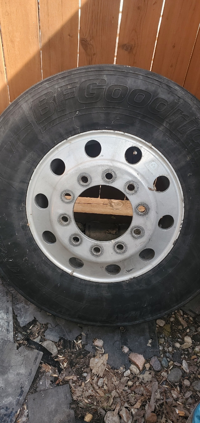 Tire and rim in Tires & Rims in Winnipeg