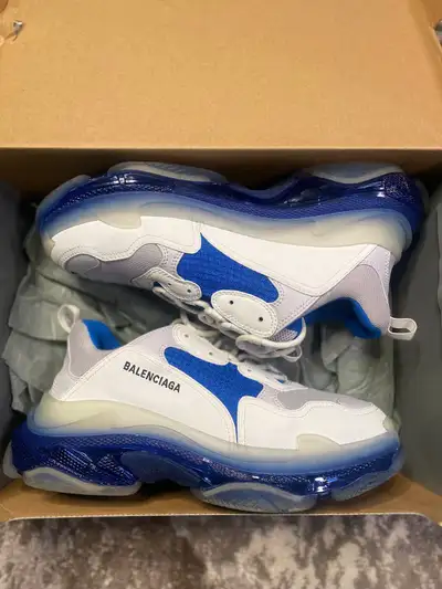 Balenciaga triple s kijiji discount