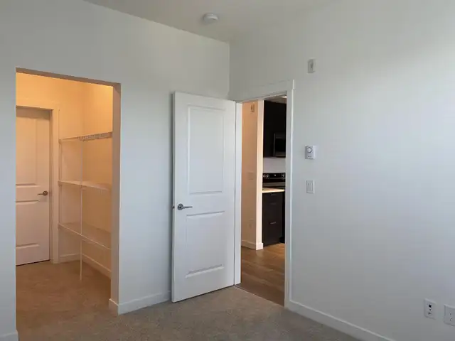 Surrey / Fleetwood One Bedroom + Den in Long Term Rentals in Delta/Surrey/Langley - Image 8