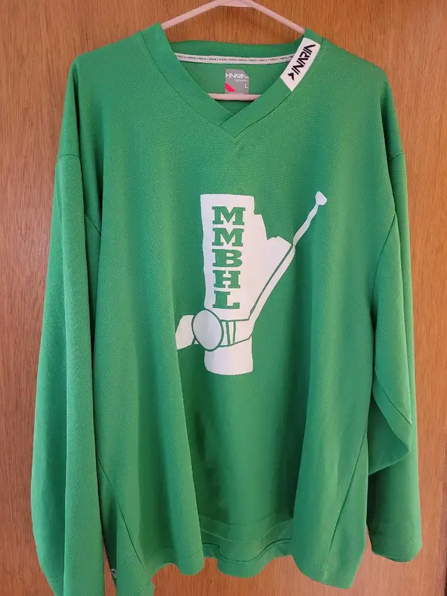 Hockey Practice Jerseys, Cards, Bauer Cage in Hockey in Winnipeg - Image 3