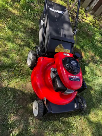 lawnmower Honda push gas , View more