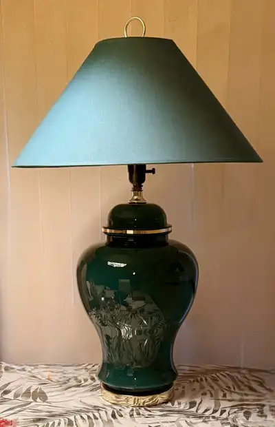 Lampe / Table / Verte, View more