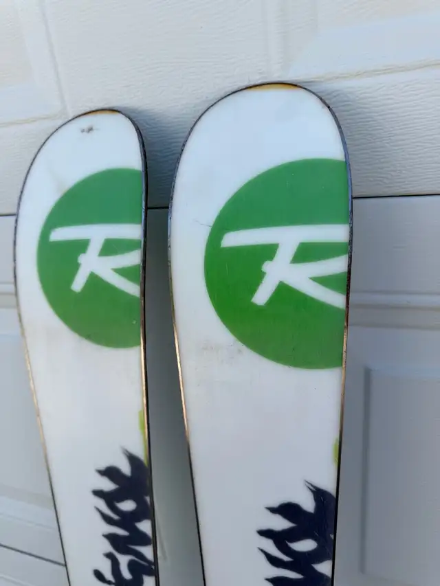 Rossignol Skis 158 twin tip no bindings in Ski in Calgary - Image 6