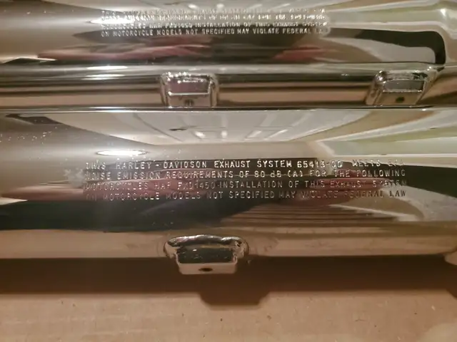 Like New in A BOX. Harley Davidson exhaust mufflers/tips. in Motorcycle Parts & Accessories in Mississauga / Peel Region - Image 5