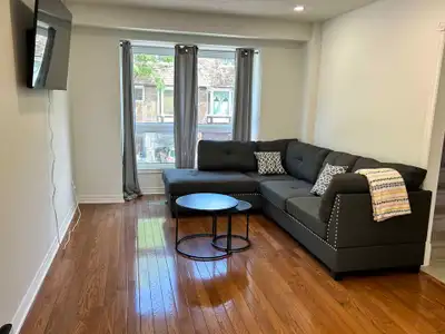 Available Now – Single Room for Rent ✅ Street parking is available ✅ Shared living area, bathroom, k...