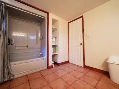 Recently updated, stylish 2-bedroom apartment for rent, that's just steps away from Fanshawe College...