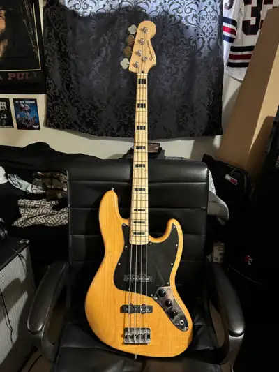 fender squire classic vibe 70s jazz bass, View more