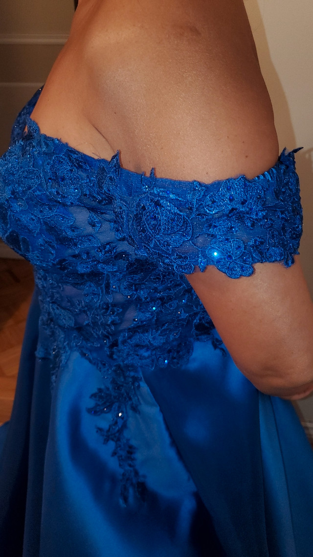 Robe bleue royal dans Femmes - Robes et jupes  à Longueuil/Rive Sud - Image 4
