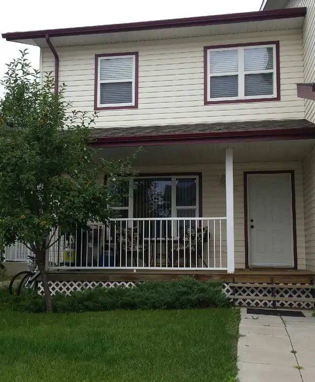 4 Bdrm, 2 Storey Townhouse Condo for Sale - Fort McMurray in Condos for Sale in Fort McMurray - Image 2