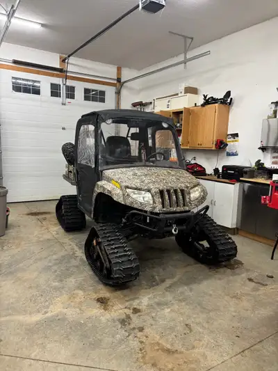 2009 arctic cat prowler 700 xtx le. Front end has been complete gone thru. All new axles. Cab doesn’...