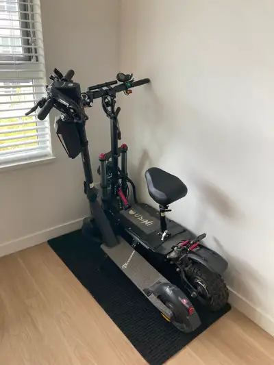 High-performance electric scooter in excellent condition. Features: 5600W dual motor system 35Ah bat...