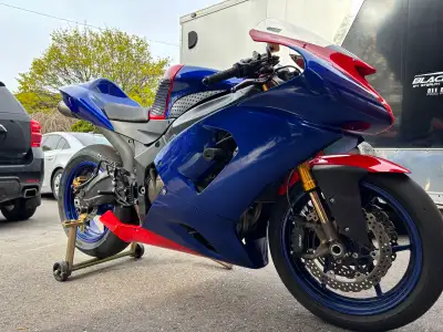Full Akrapovic Exhaust Kawasaki racing ECU Elka rear suspension Race tech front springs Vortex rear...