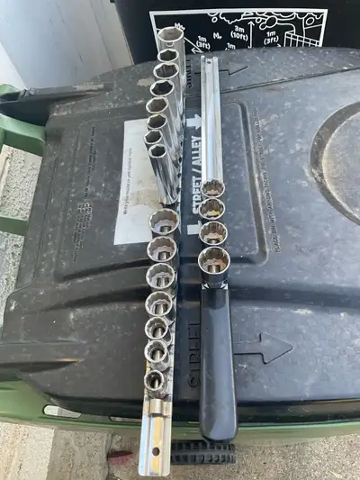 19 craftsman sae sockets 3/8 inch drive with 2 holders 8 deep sockets.pickup only cash only in millw...
