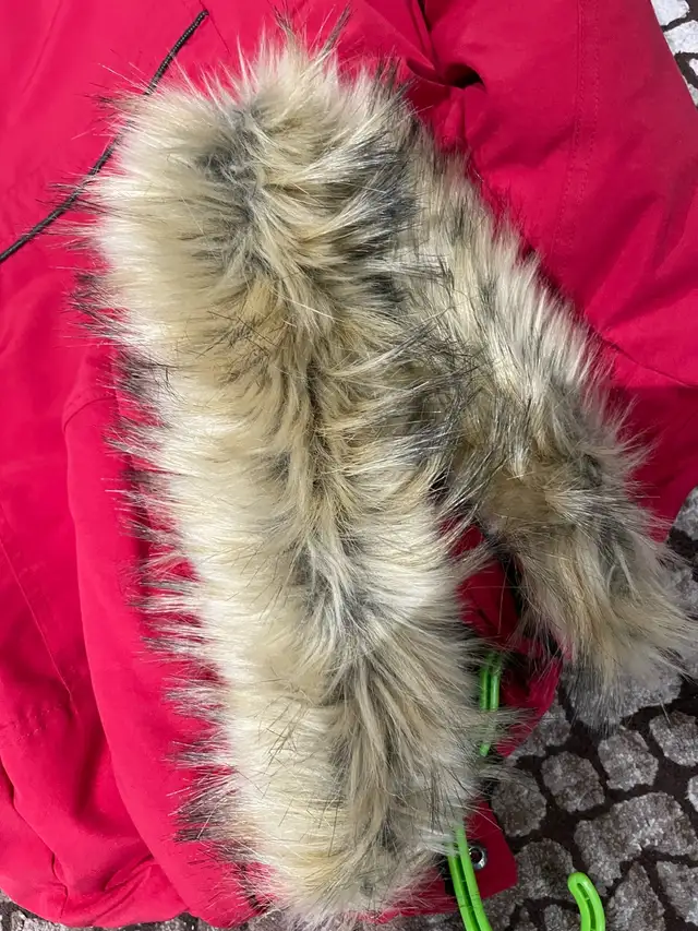 Woman’s Winter Jacket *Brand New* in Women's - Tops & Outerwear in Kitchener / Waterloo - Image 6