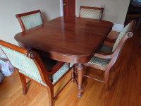 Table de cuisine vintage avec rallonges et 4 chaises