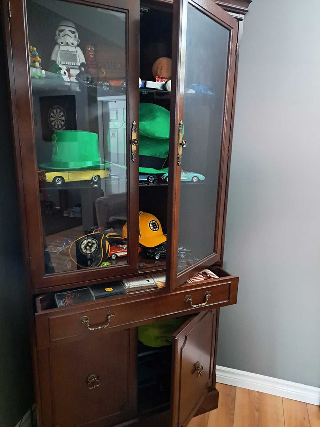 Antique corner curio cabinet in Hutches & Display Cabinets in London - Image 2
