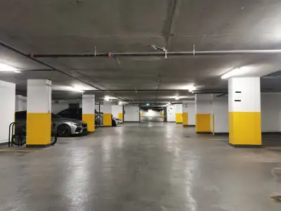 (francaise à suivre) Note: This is a Parking for rent. Downtown Indoor Parking at Drummond Condo for...