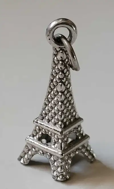 22mm Silver Tone Eiffel Tower Charm