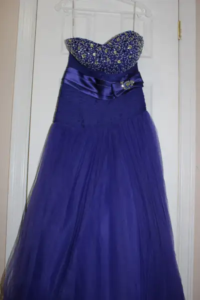 robe de soiree in All Categories in Ontario Kijiji Marketplaces