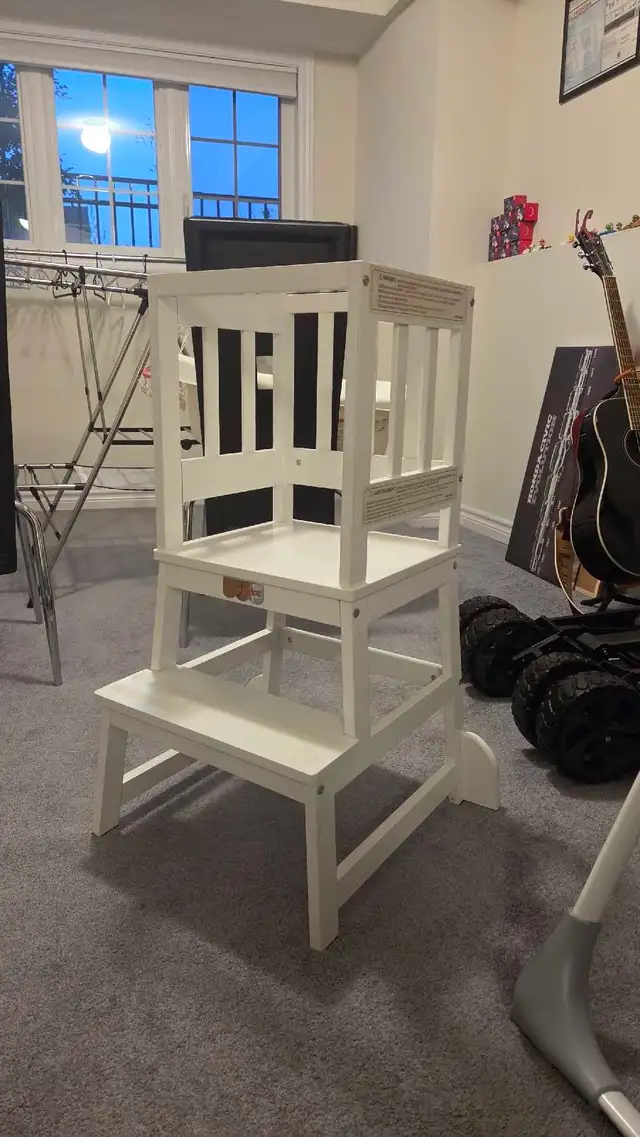 Fisher Price toddler step stool in Other in Markham / York Region - Image 2