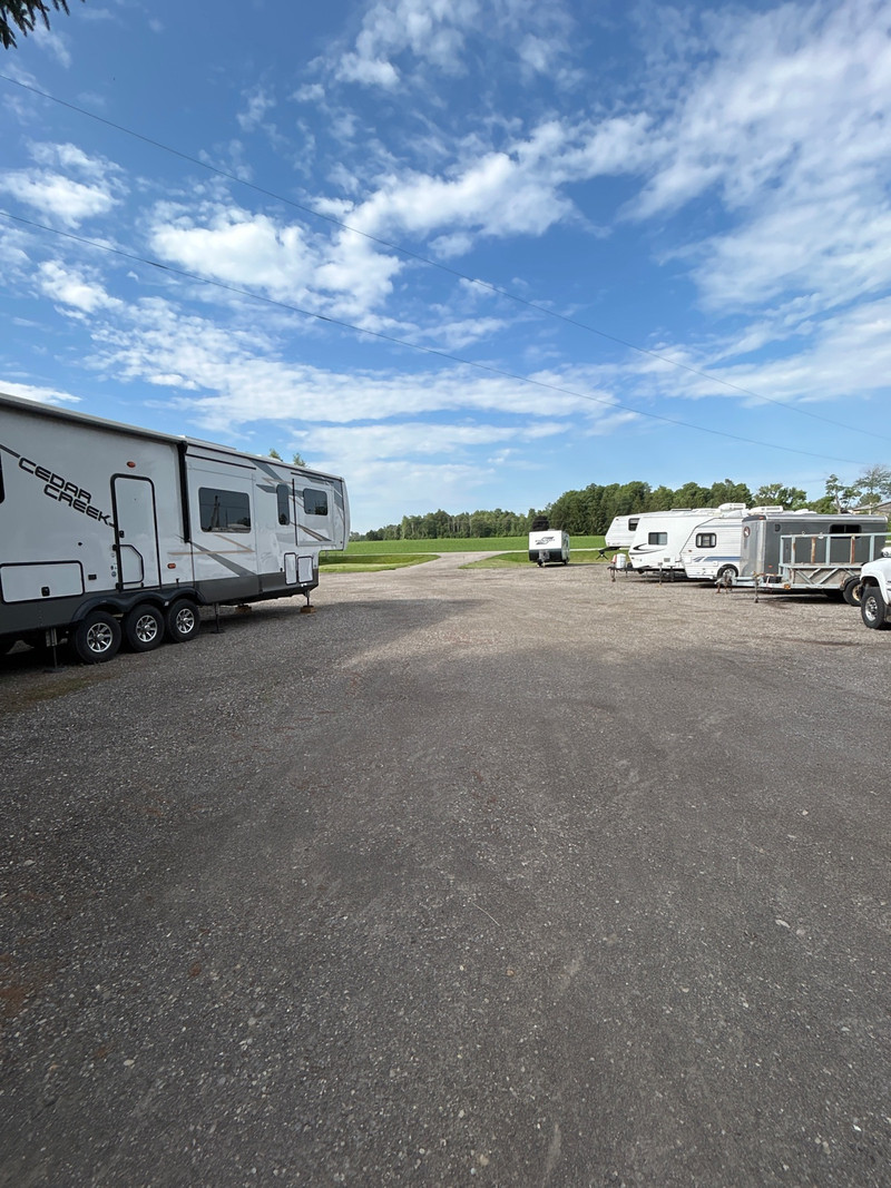 RV trailer storage Storage & Parking for Rent Kitchener / Waterloo