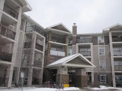This Condo building locates in Fast Growing SW Terwillegar region, which is conveniently access to w...