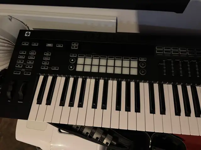 Novation SL61 MK III Keyboard DAW Controller in Pro Audio & Recording Equipment in City of Toronto - Image 4