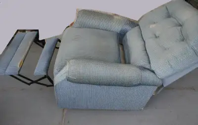 LAZY-BOY LAZYBOY RECLINER CHAIR FAUTEUIL PLACE RECLINING CHAISE, View more